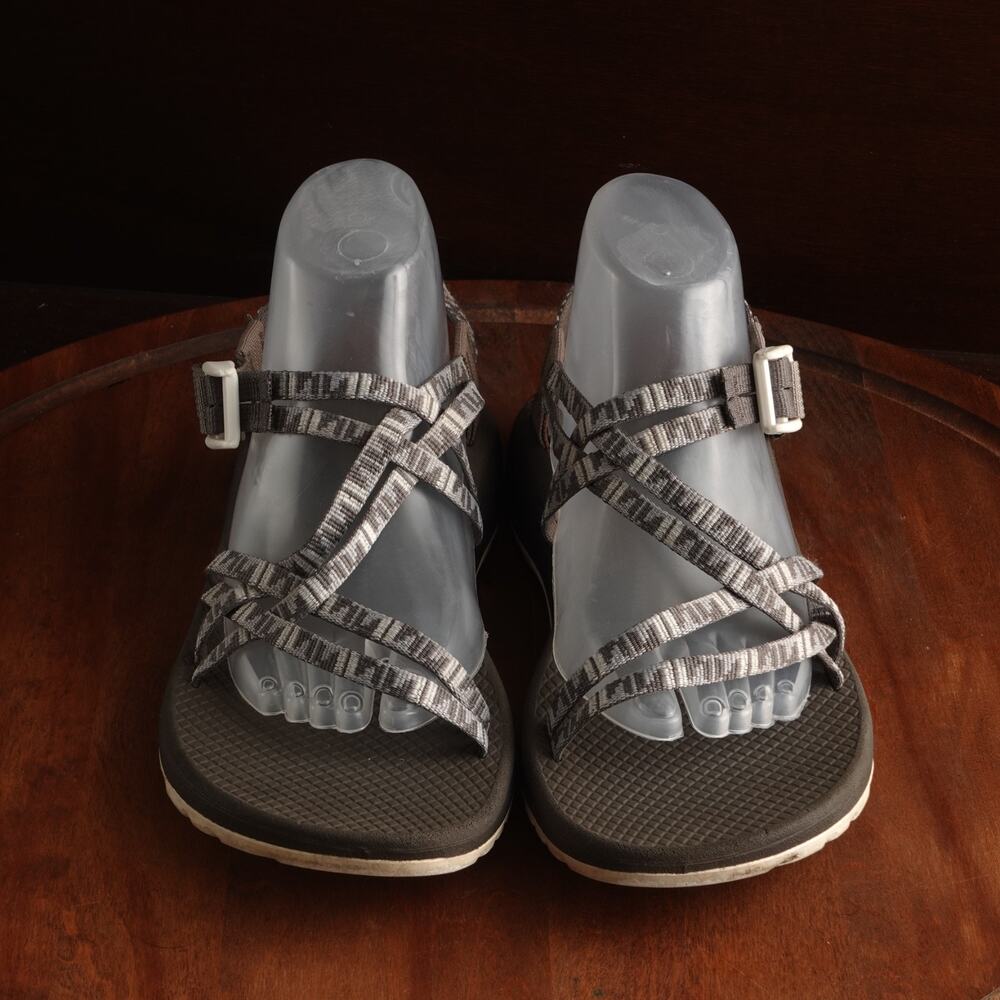 Chaco Sandals Womens SZ 11 Gray Z/Cloud Strappy Outdoor Hiking Adjustable Shoes - Picture 2 of 16